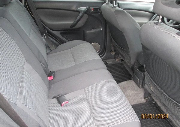 Toyota RAV4 cena 18500 przebieg: 283000, rok produkcji 2005 z Rybnik małe 301